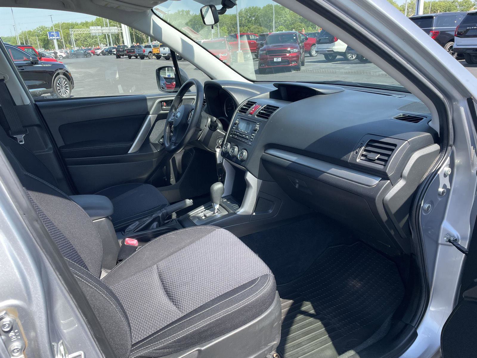 Used 2014 Subaru Forester 2.5i AWD/4WD image 18