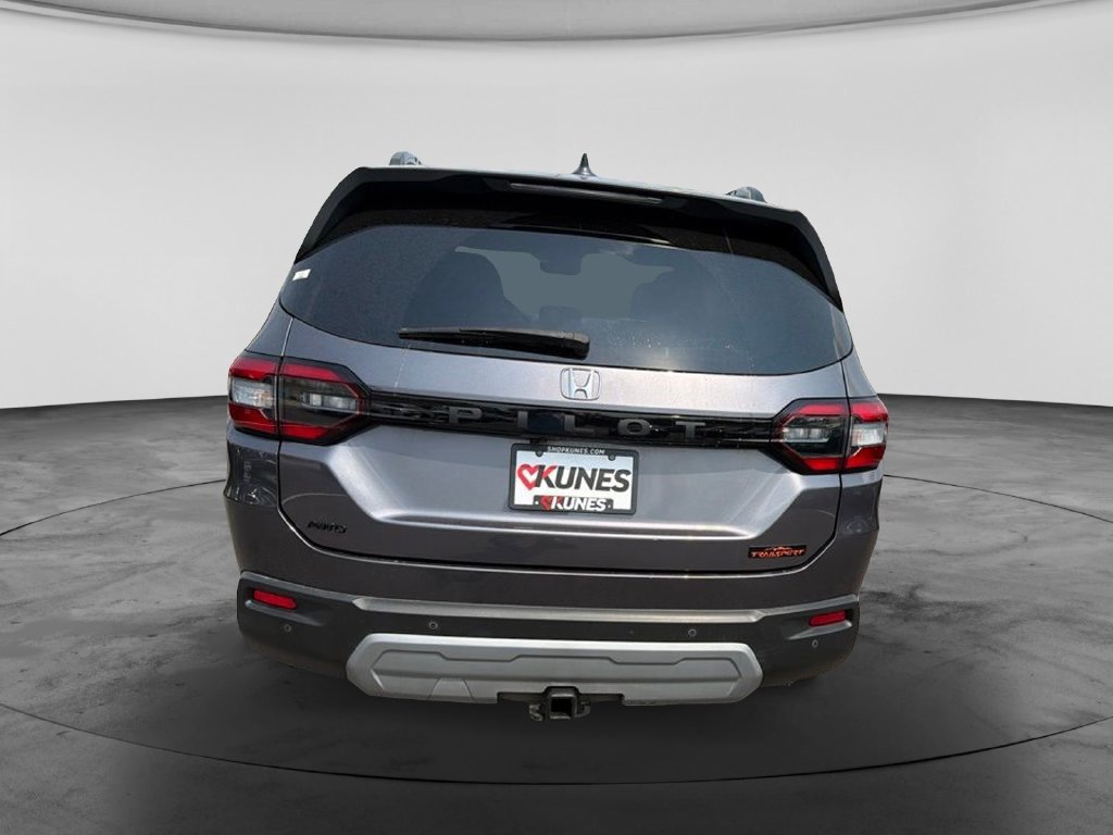 Used 2023 Honda Pilot TrailSport image 8