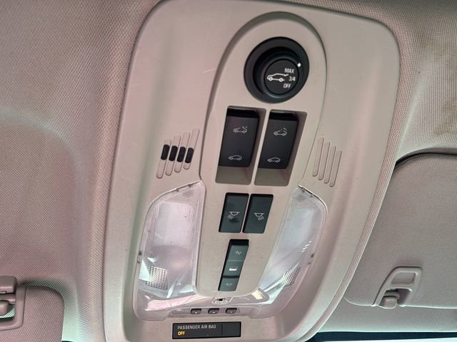 Used 2016 Chevrolet Equinox LTZ w/ Enhanced Convenience Package image 32