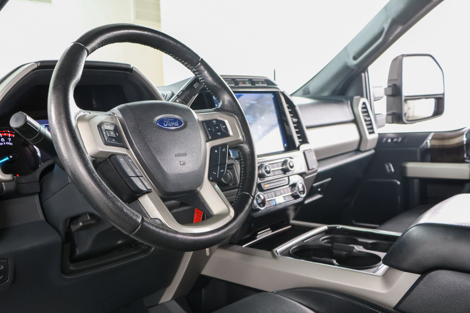 Used 2022 Ford F250 Lariat w/ Tremor Off-Road Package AWD/4WD image 24