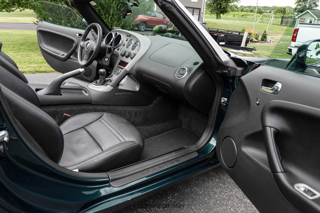 Used 2007 Pontiac Solstice Convertible w/ Premium Package RWD image 36