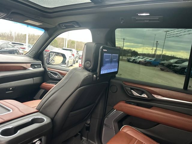 Used 2023 GMC Yukon Denali Ultimate image 39