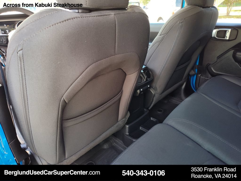 Used 2023 Jeep Wrangler Unlimited w/ Cold Weather Group AWD/4WD image 15
