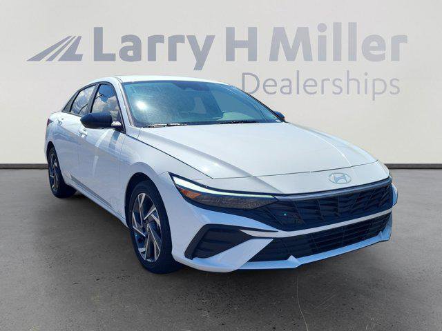 New 2025 Hyundai Elantra SEL FWD image 7