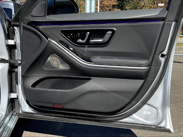 Certified 2022 Mercedes-Benz S 500 4MATIC image 30