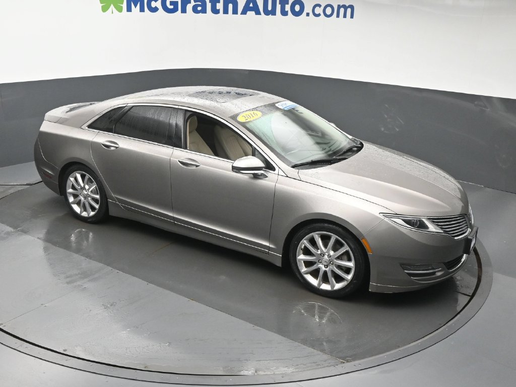 Used 2016 Lincoln MKZ AWD w/ Equipment Group 300A Reserve image 3
