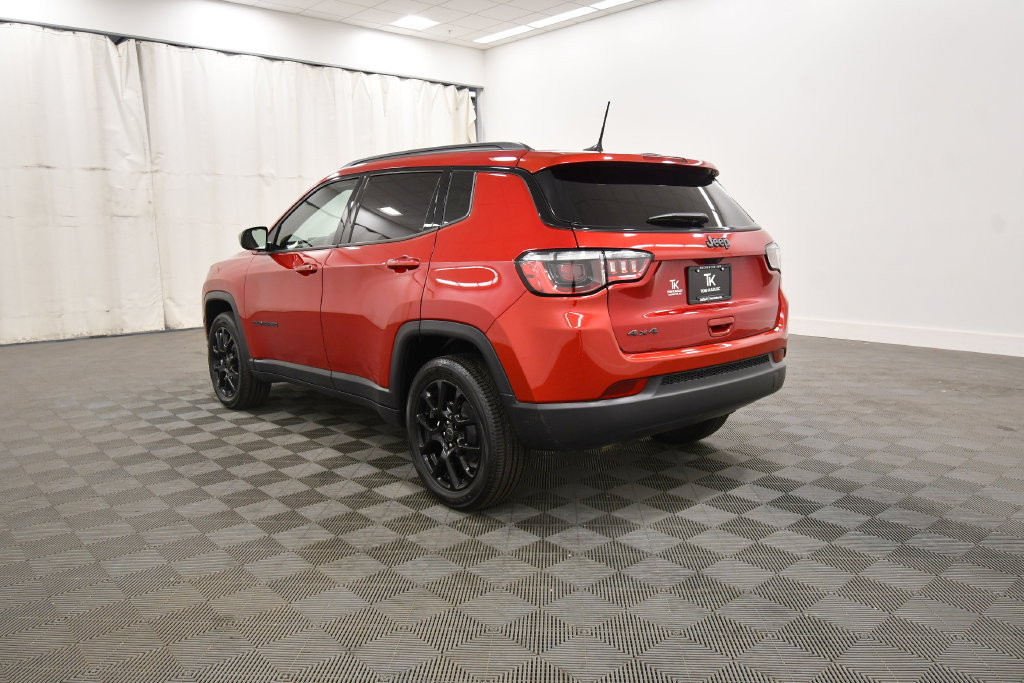 Used 2026 Jeep Compass Latitude AWD/4WD image 5