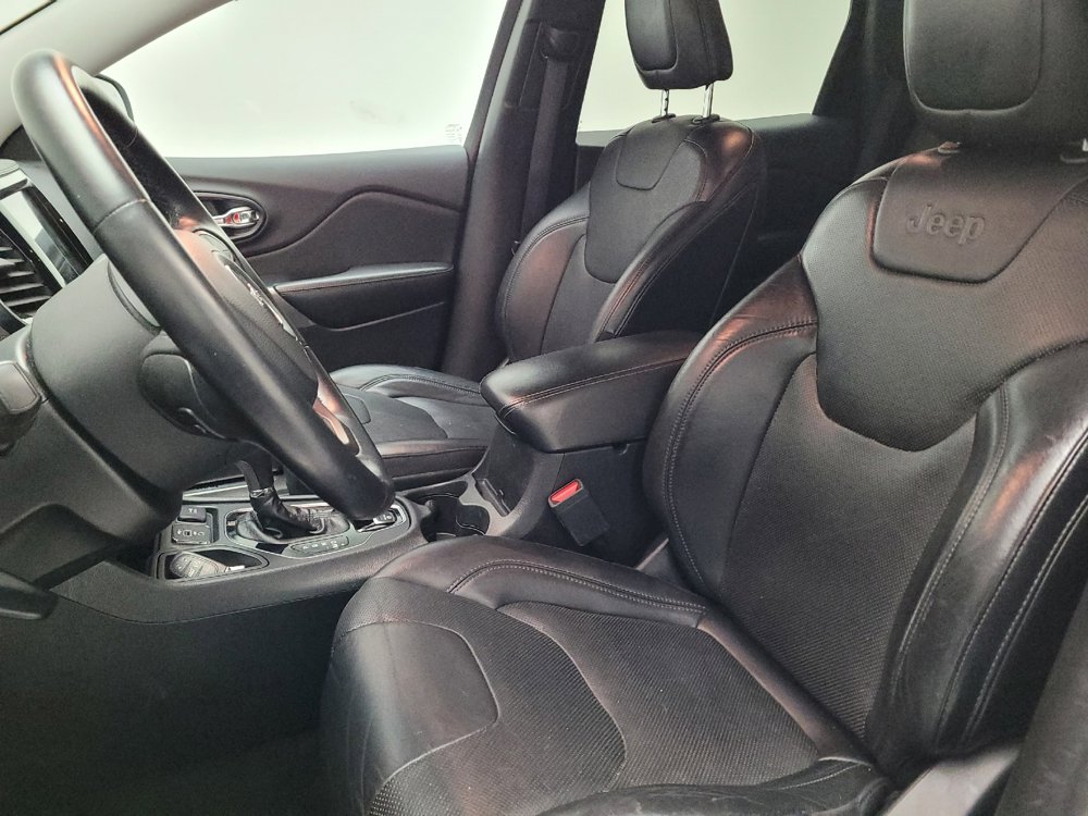 Used 2019 Jeep Cherokee Limited image 17