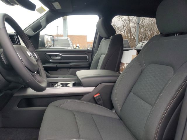 New 2026 RAM 1500 4x4 Crew Cab image 11