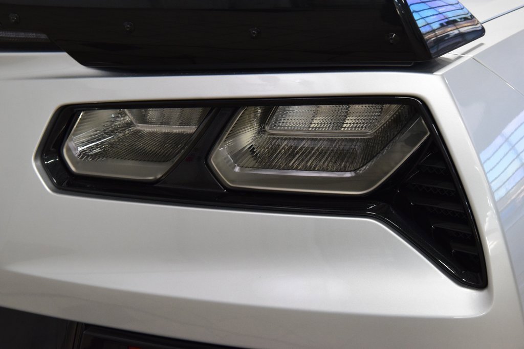 Used 2015 Chevrolet Corvette Z06 w/ 3LZ Preferred Equipment Group image 24