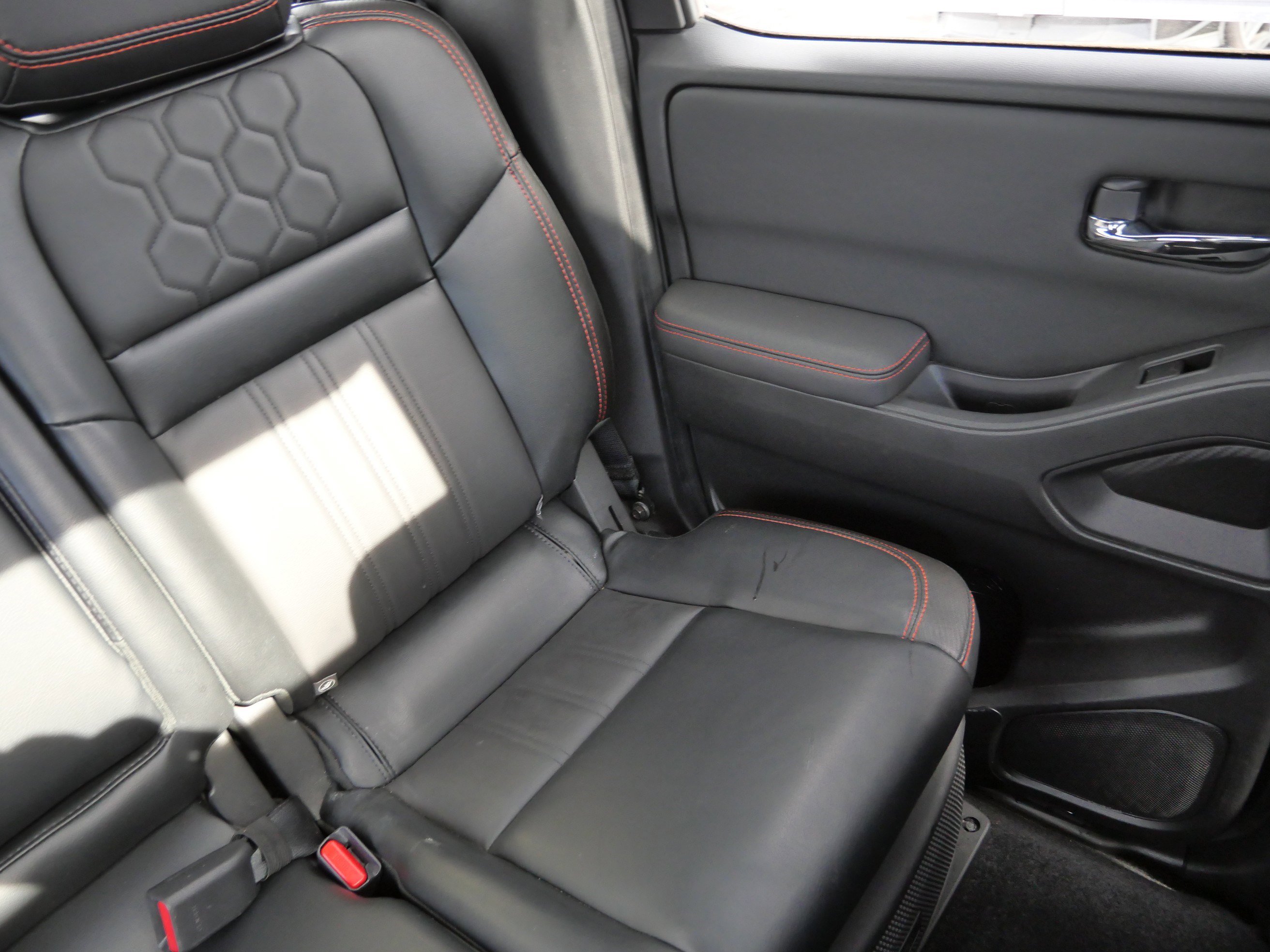 Used 2023 Nissan Frontier PRO-4X w/ Pro-4X Premium Package image 14