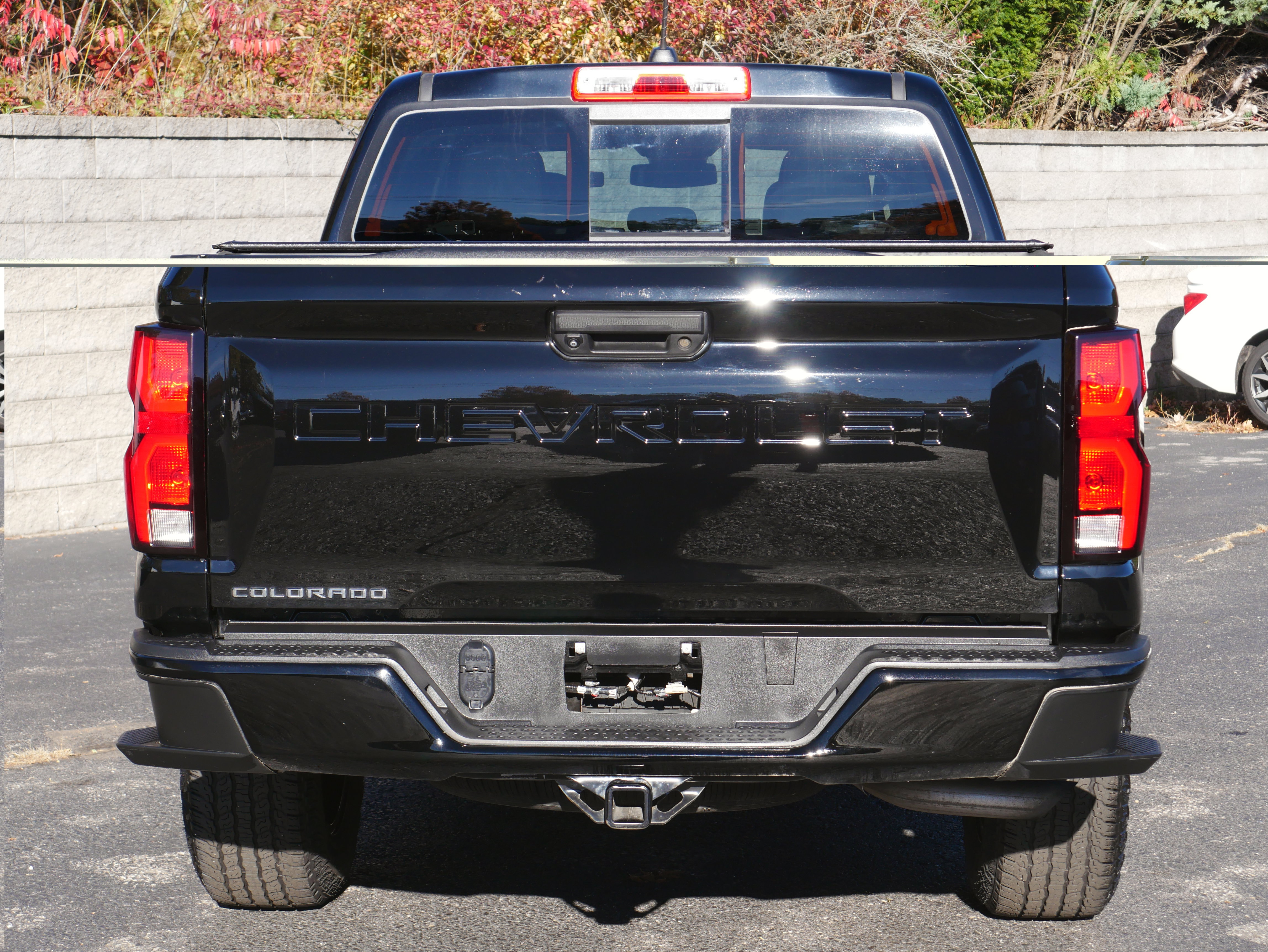 Used 2023 Chevrolet Colorado Z71 w/ Z71 Convenience Package 2 AWD/4WD image 5