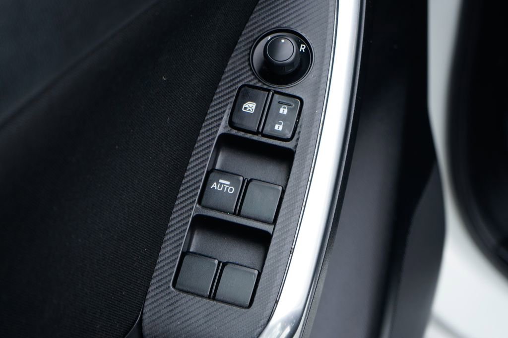 Used 2016 MAZDA CX-5 Touring image 16