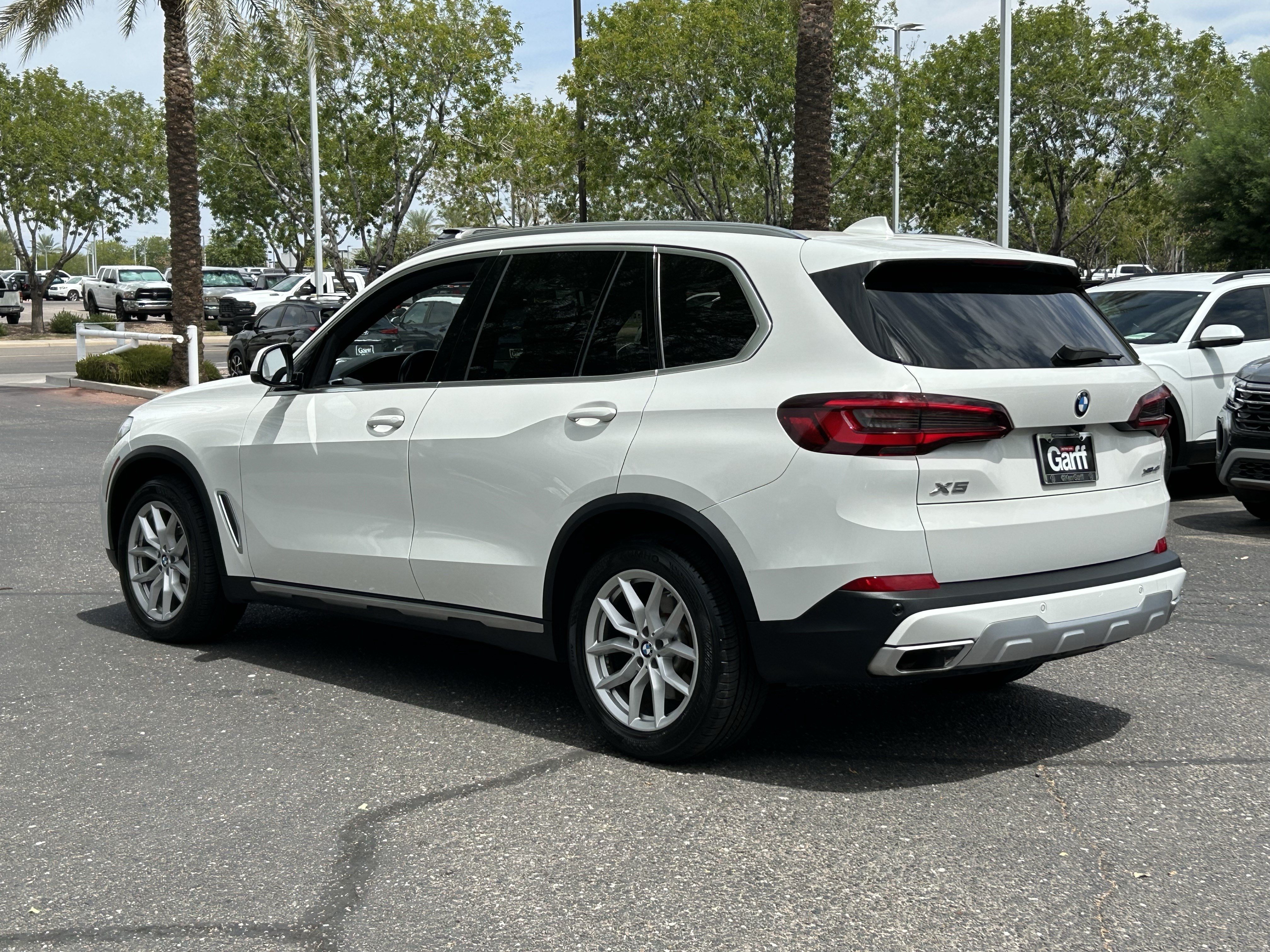 Used 2020 BMW X5 xDrive40i w/ Convenience Package AWD/4WD image 3