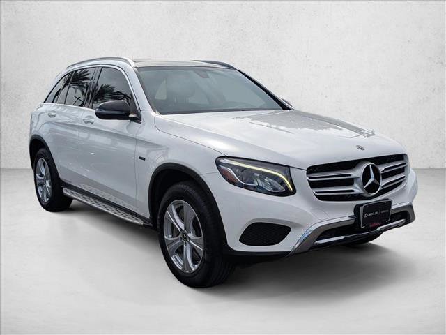 Used 2018 Mercedes-Benz GLC 350e 4MATIC image 3