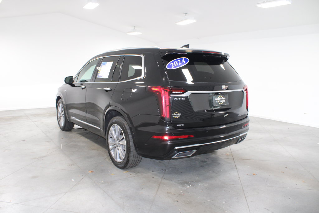 Used 2024 Cadillac XT6 Premium Luxury AWD/4WD image 7