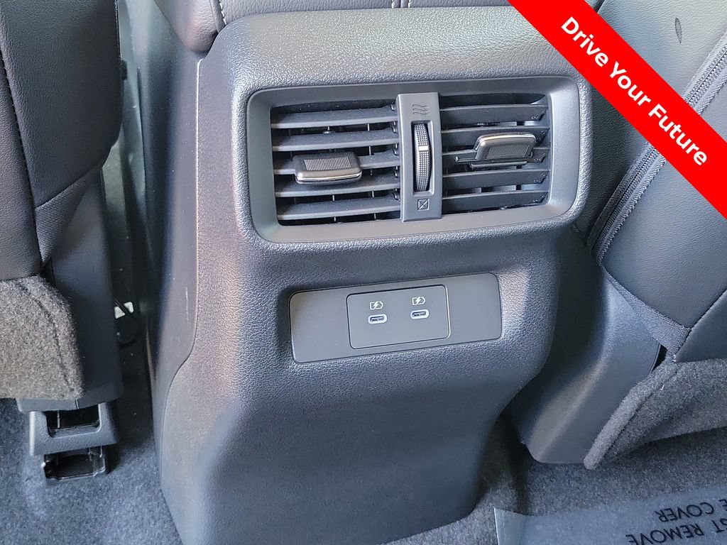 Certified 2025 Nissan Murano SV FWD image 23