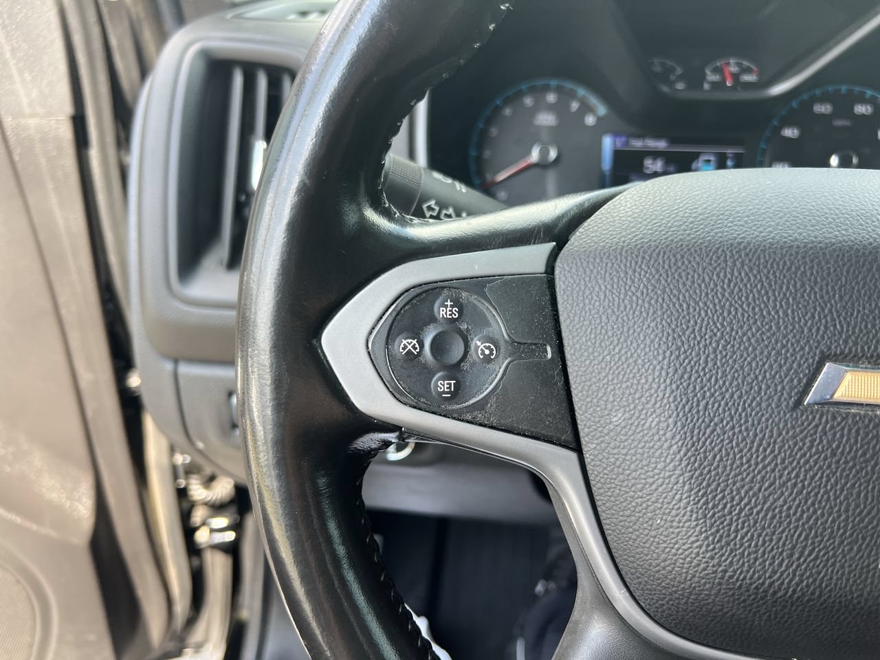 Used 2018 Chevrolet Colorado ZR2 AWD/4WD image 19