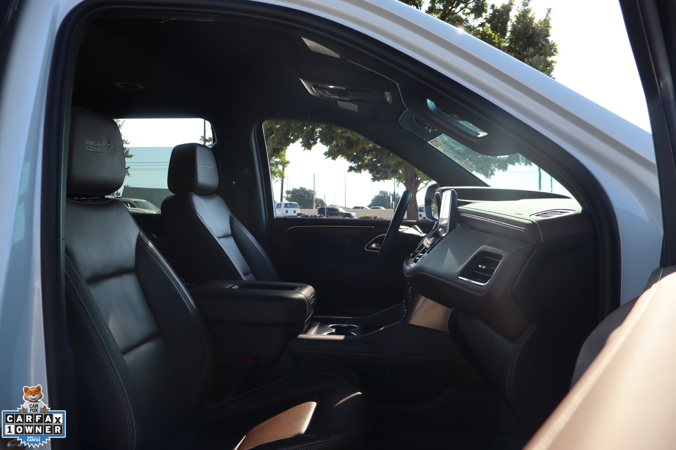 Used 2024 Chevrolet Tahoe High Country AWD/4WD image 34