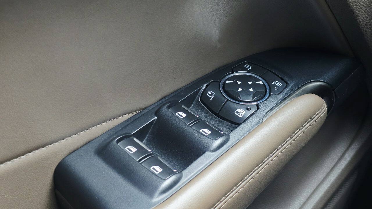 Used 2017 Lincoln MKC Reserve w/ Technology Package AWD/4WD image 24