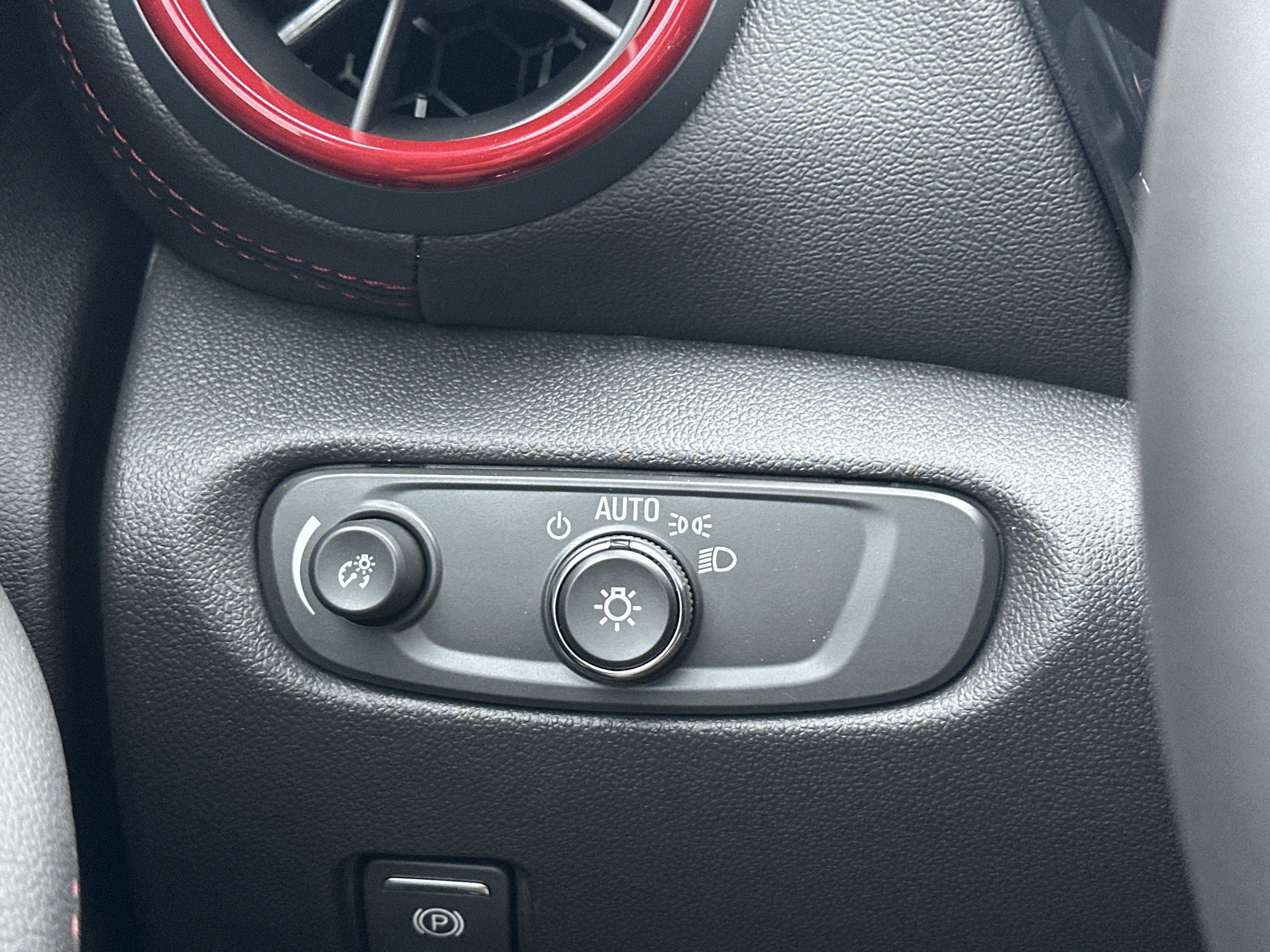 New 2025 Chevrolet Blazer RS w/ Driver Confidence II Package image 17