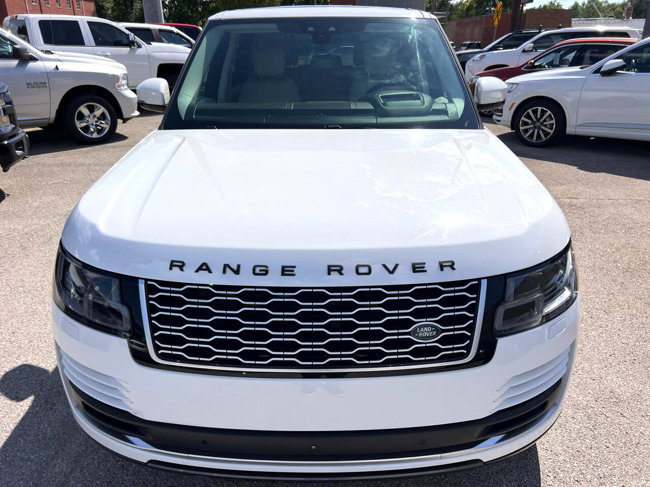 Used 2018 Land Rover Range Rover Long Wheelbase Supercharged image 11