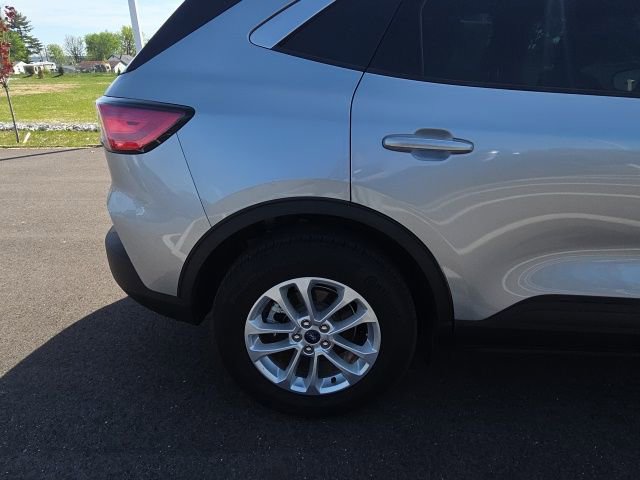Used 2022 Ford Escape SE AWD/4WD image 7