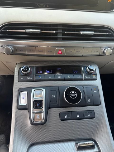 Used 2022 Hyundai Palisade SEL w/ Premium Package FWD image 15