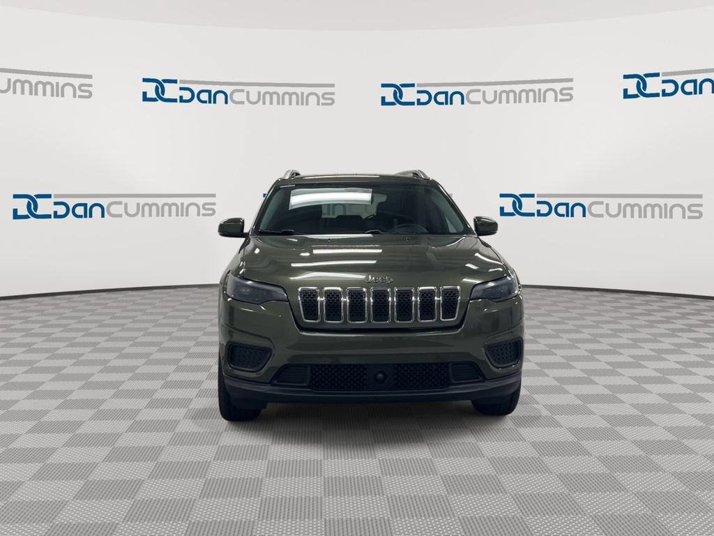 Used 2021 Jeep Cherokee Latitude AWD/4WD image 3