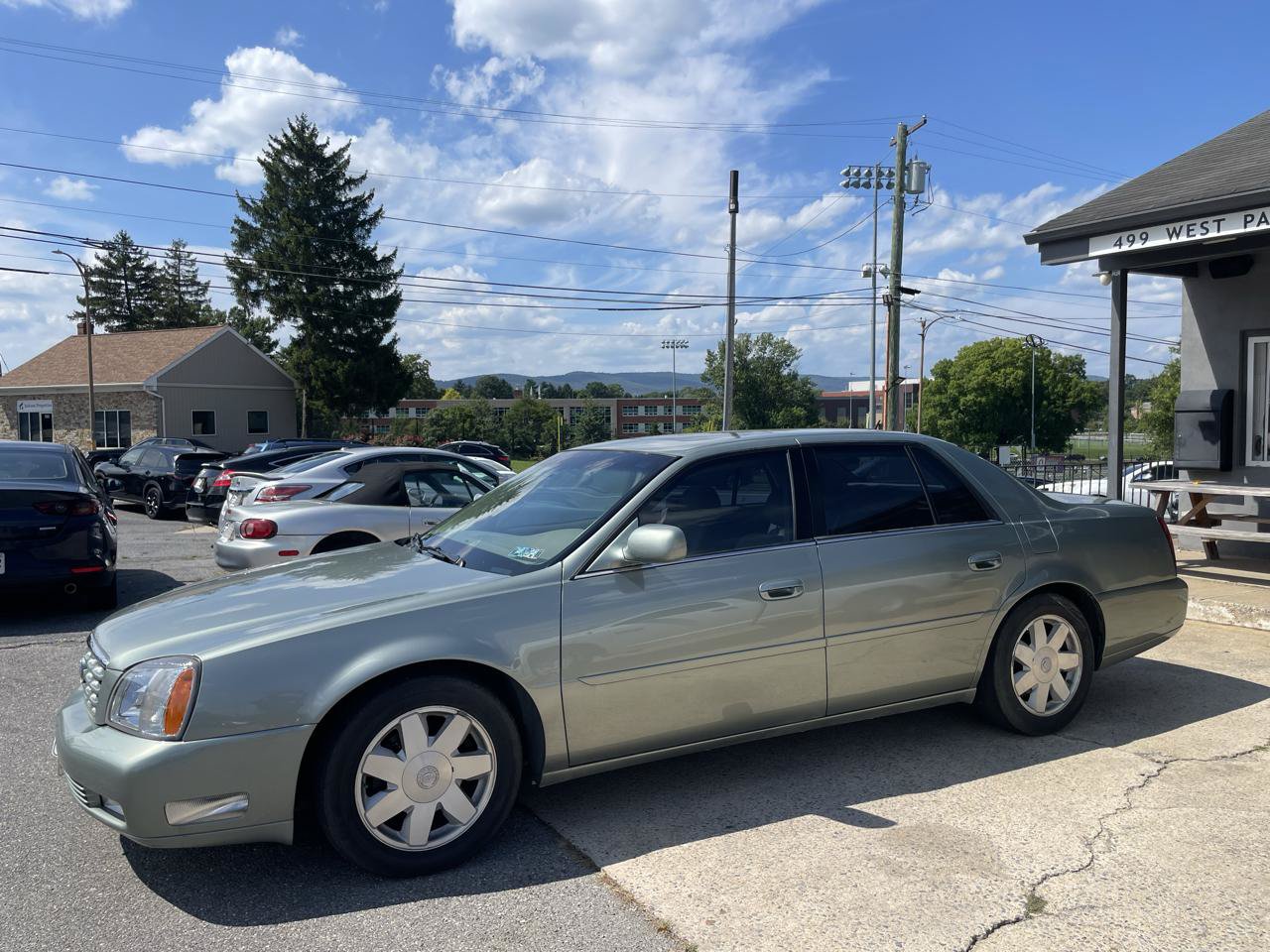 Used 2005 Cadillac De Ville DTS w/ Equipment Group FWD image 8