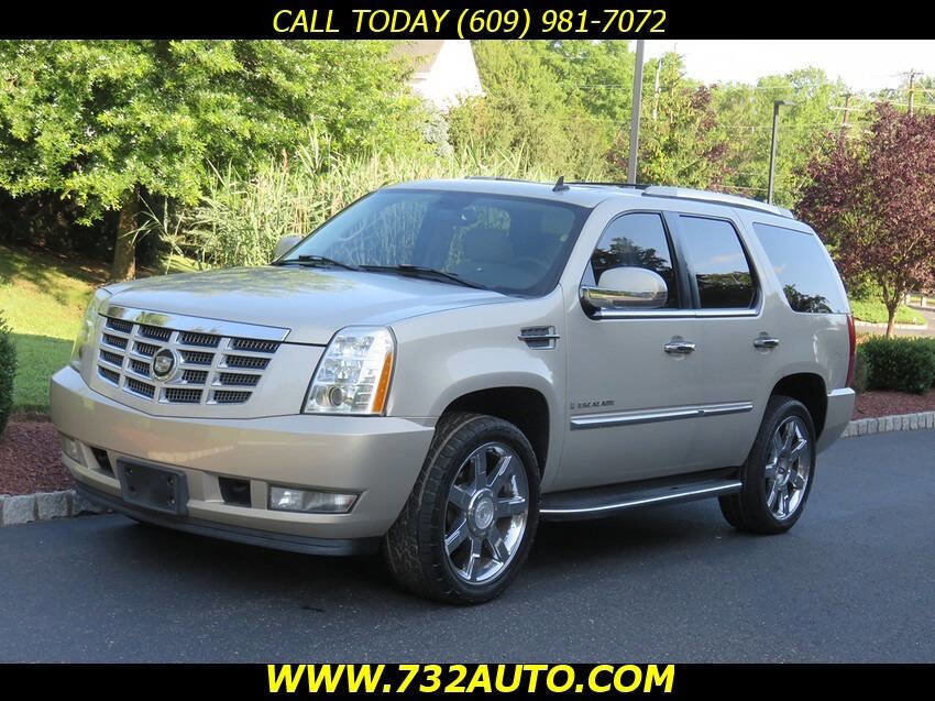 Used 2007 Cadillac Escalade AWD w/ Information Package image 1