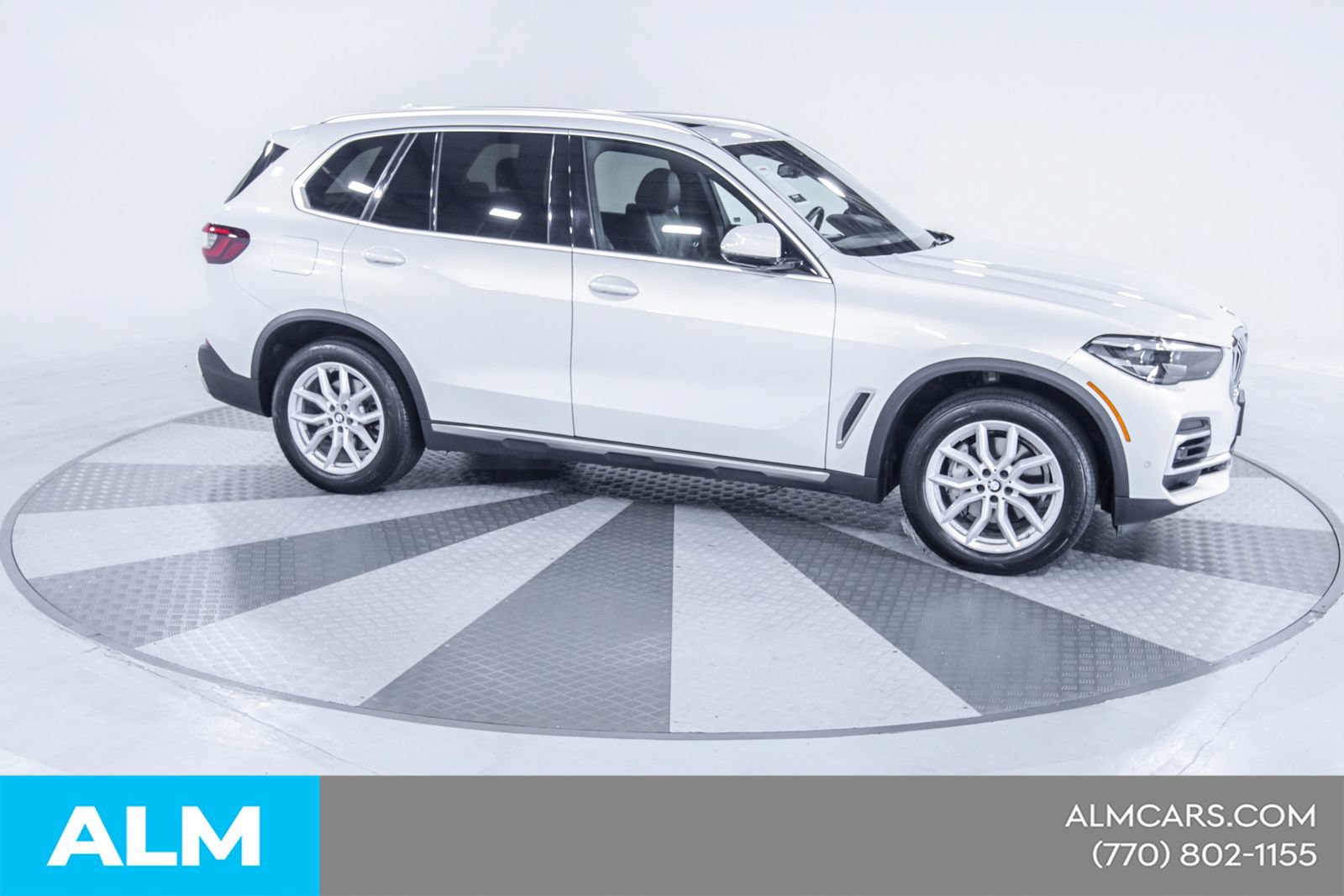 Used 2023 BMW X5 xDrive40i w/ Premium Package AWD/4WD image 13