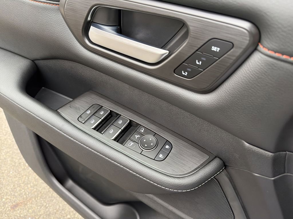 New 2026 Nissan Armada PRO-4X AWD/4WD image 25