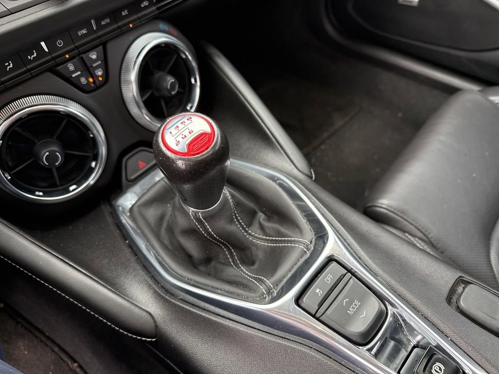 Used 2018 Chevrolet Camaro SS image 22