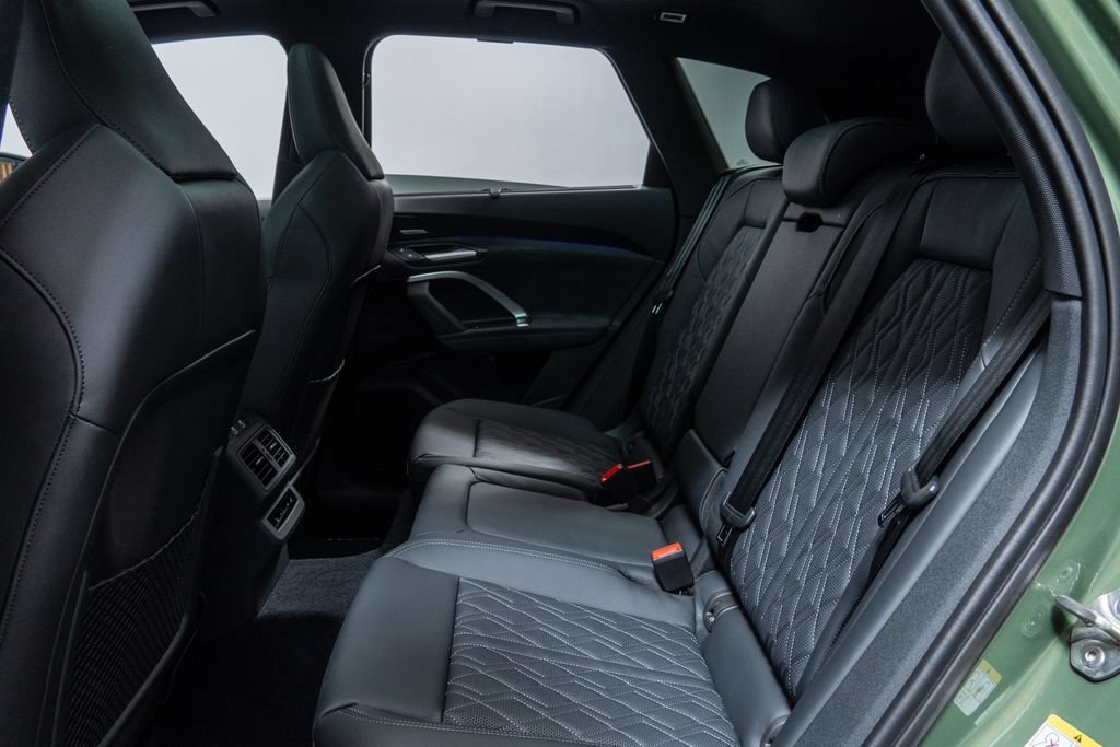 New 2026 Audi SQ5 Prestige AWD/4WD image 16