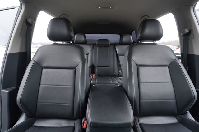 Used 2021 Volkswagen Atlas SE FWD image 33
