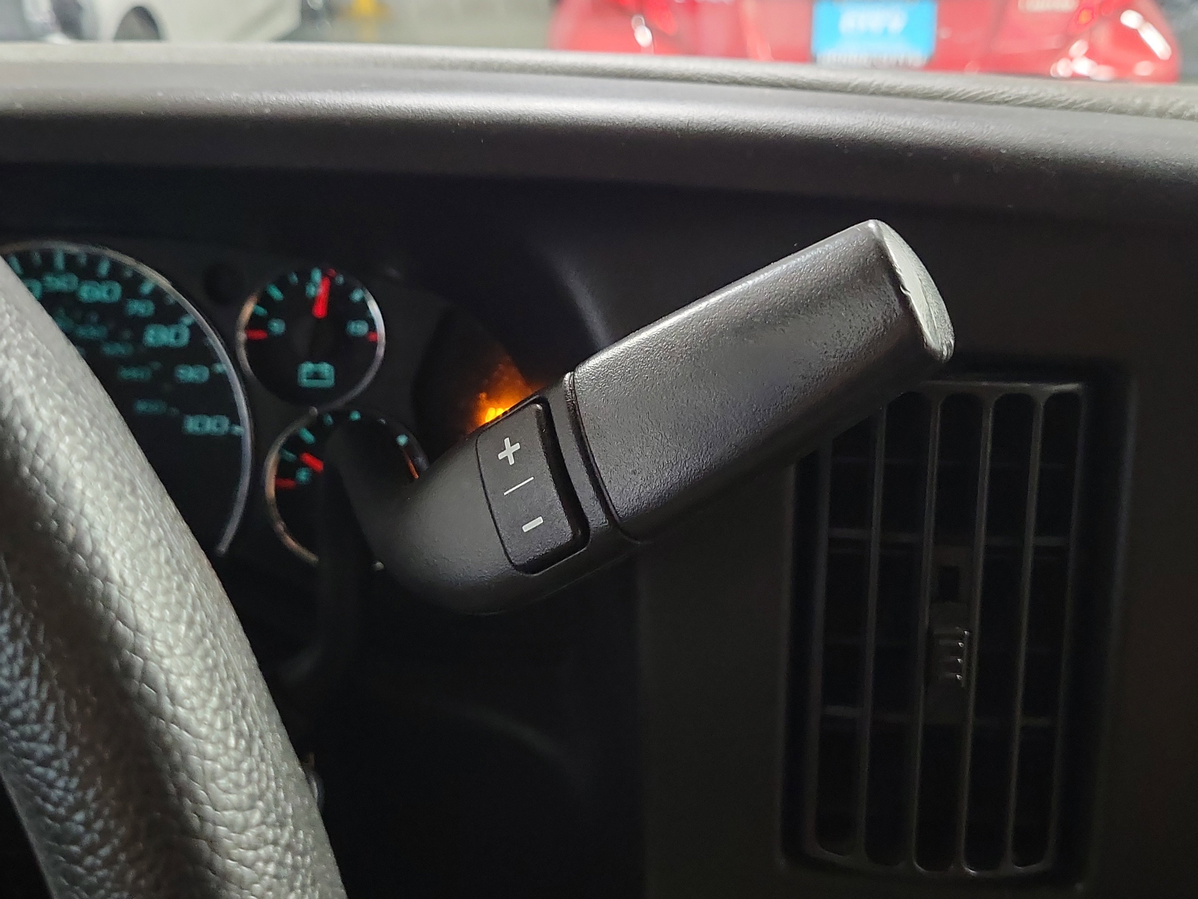 Used 2017 GMC Savana 2500 image 33