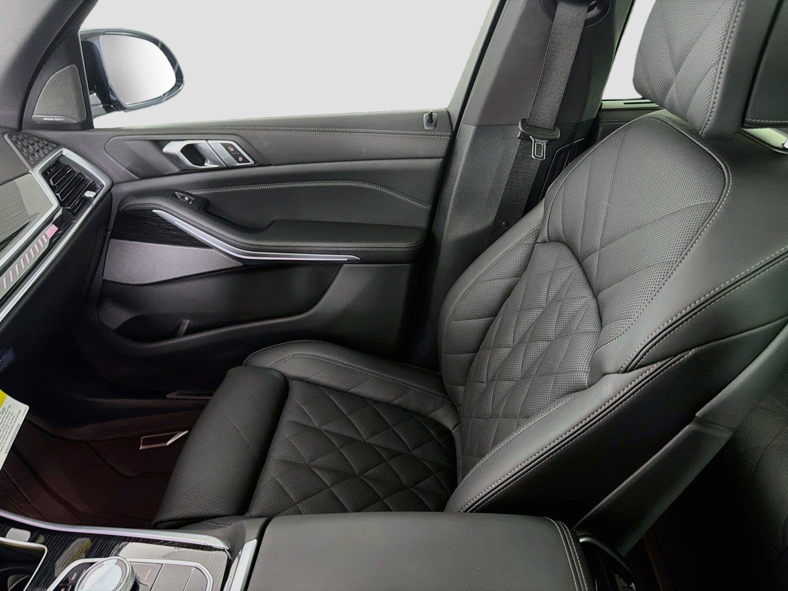 Used 2026 BMW X5 M60i w/ Executive Package AWD/4WD image 48