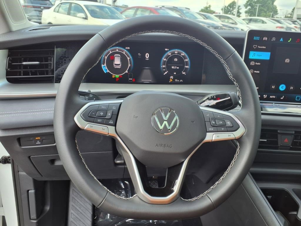 New 2025 Volkswagen Tiguan SE image 15