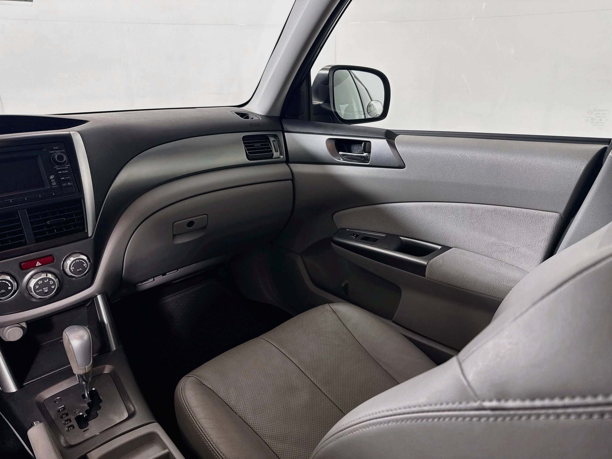 Used 2012 Subaru Forester 2.5X Limited AWD/4WD image 21