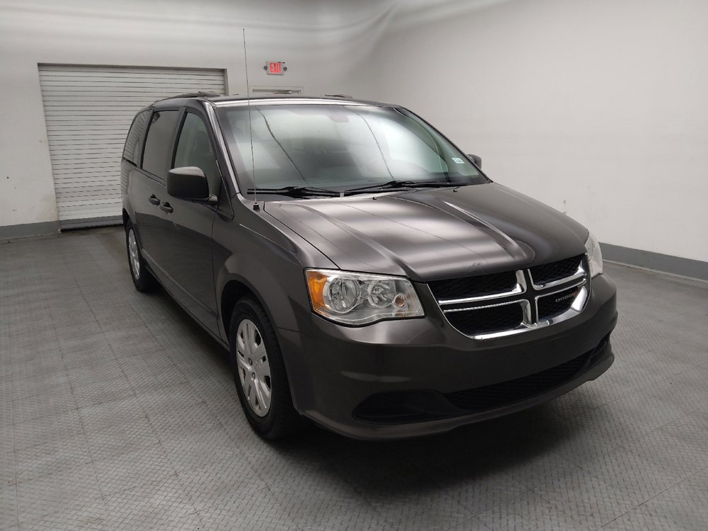 Used 2019 Dodge Grand Caravan SE w/ UConnect Hands-Free Group FWD image 13