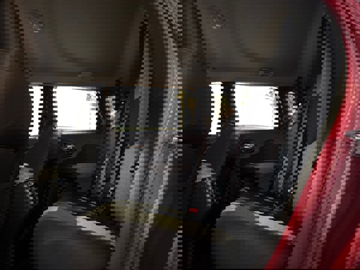 Used 2014 Jeep Cherokee Latitude w/ Trailer Tow Group image 16