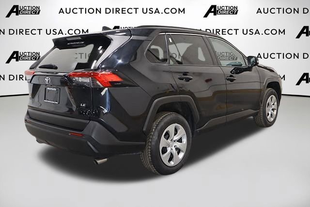 Used 2021 Toyota RAV4 LE image 41