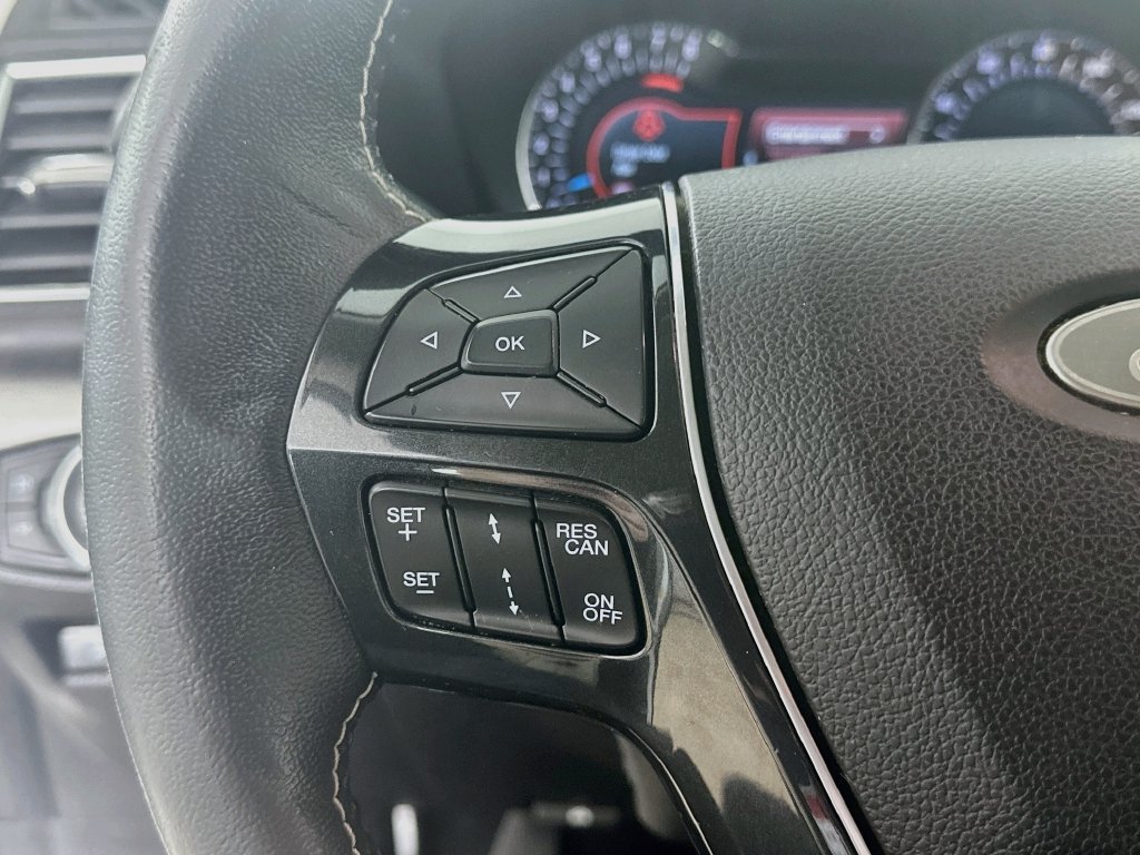 Used 2019 Ford Explorer Platinum AWD/4WD image 12