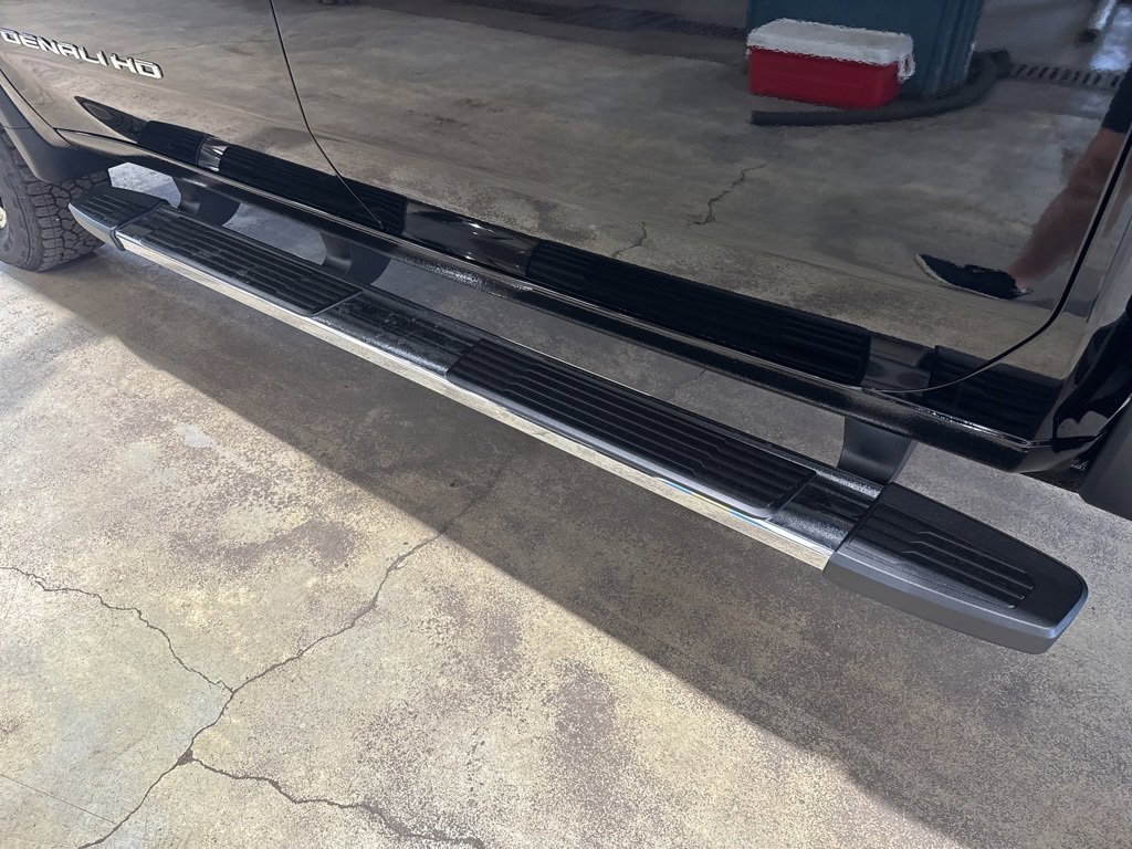 New 2025 GMC Sierra 2500 Denali w/ Denali Reserve Package image 15