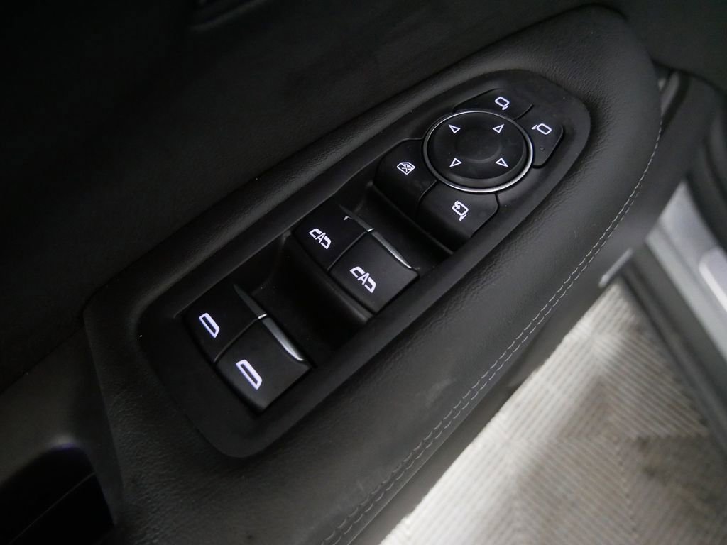 Used 2024 Cadillac XT6 Sport w/ Technology Package AWD/4WD image 17