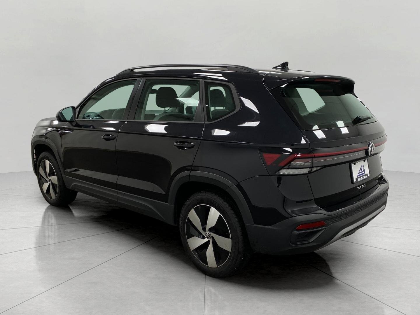 Used 2025 Volkswagen Taos S AWD/4WD image 7
