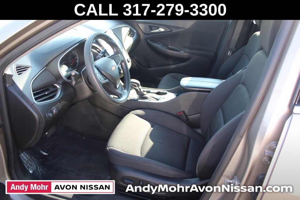 Used 2025 Chevrolet Malibu LT FWD image 14