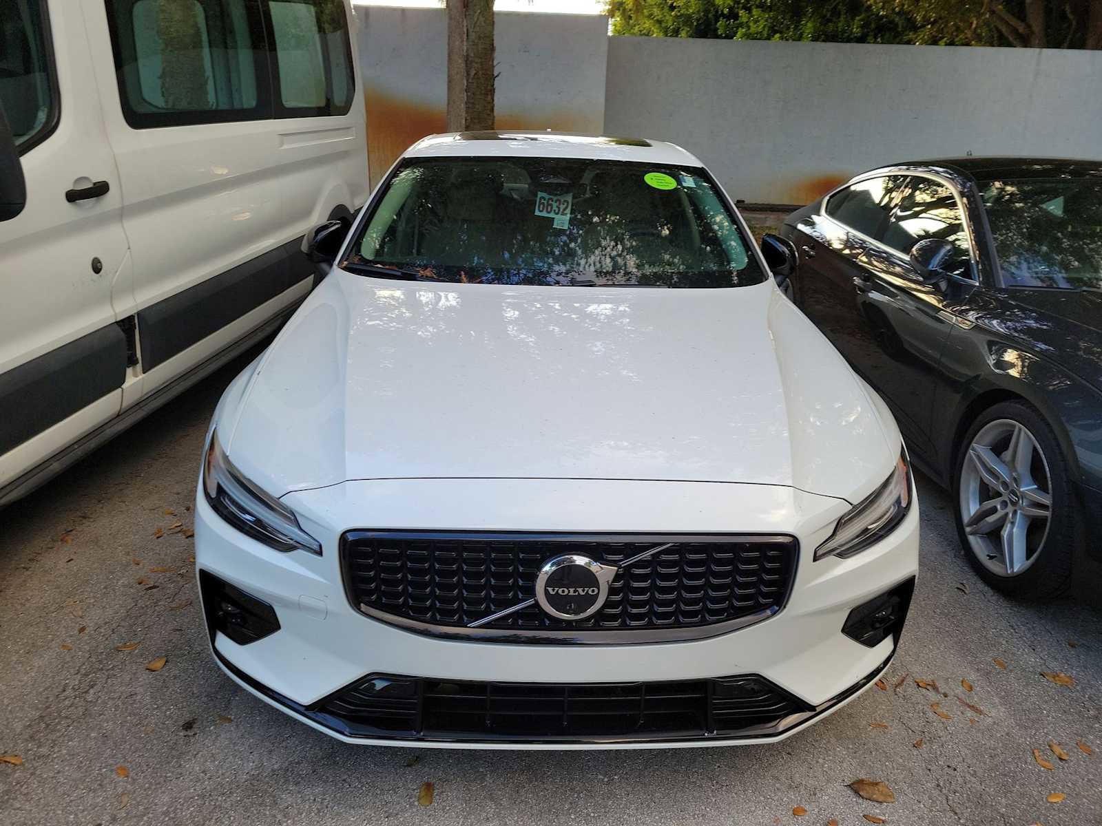 Used 2023 Volvo S60 B5 Ultimate image 6