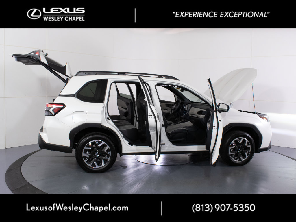 Used 2025 Subaru Forester Premium w/ Convenience Package #1 AWD/4WD image 11